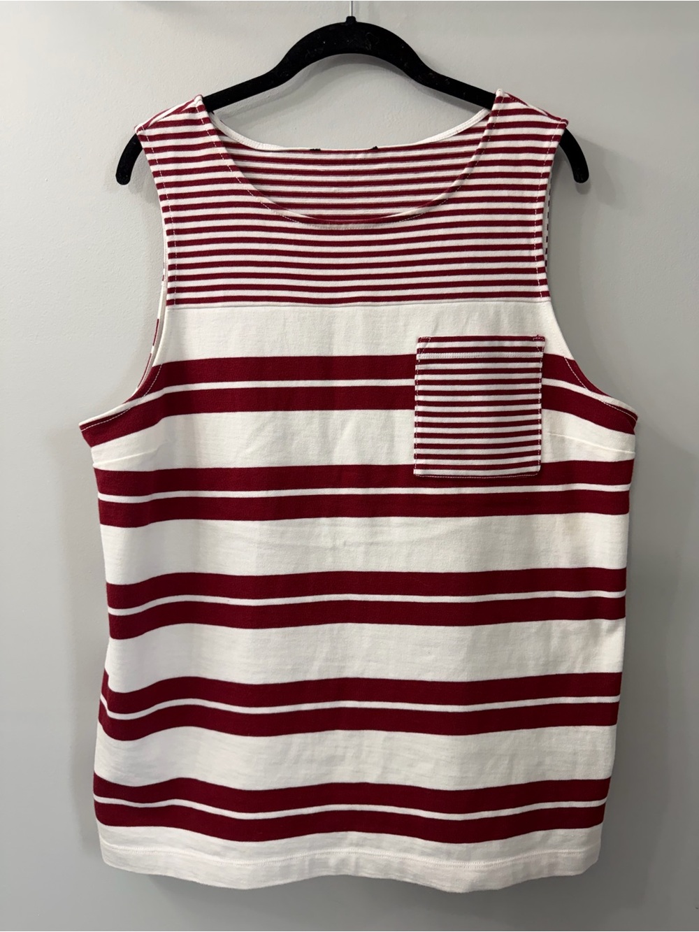 Banana Republic Striped Red and White Sleeveless Knit Tank Top XL